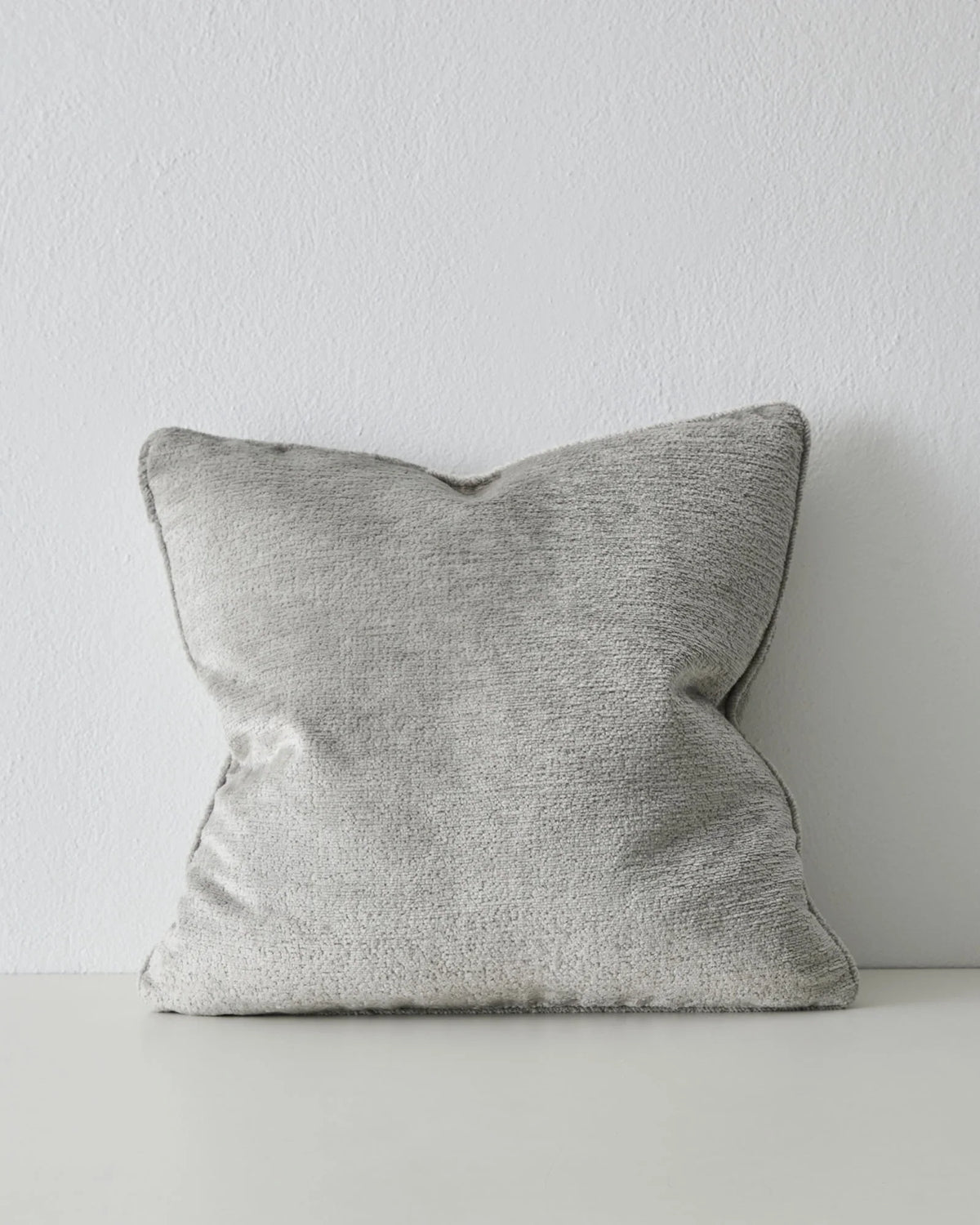 Tempo Cushion (Gull)