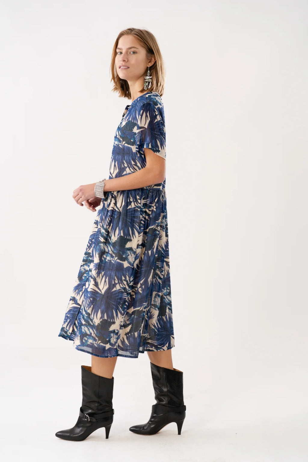 Lolly's Laundry - Aliya Midi Dress (Blue)