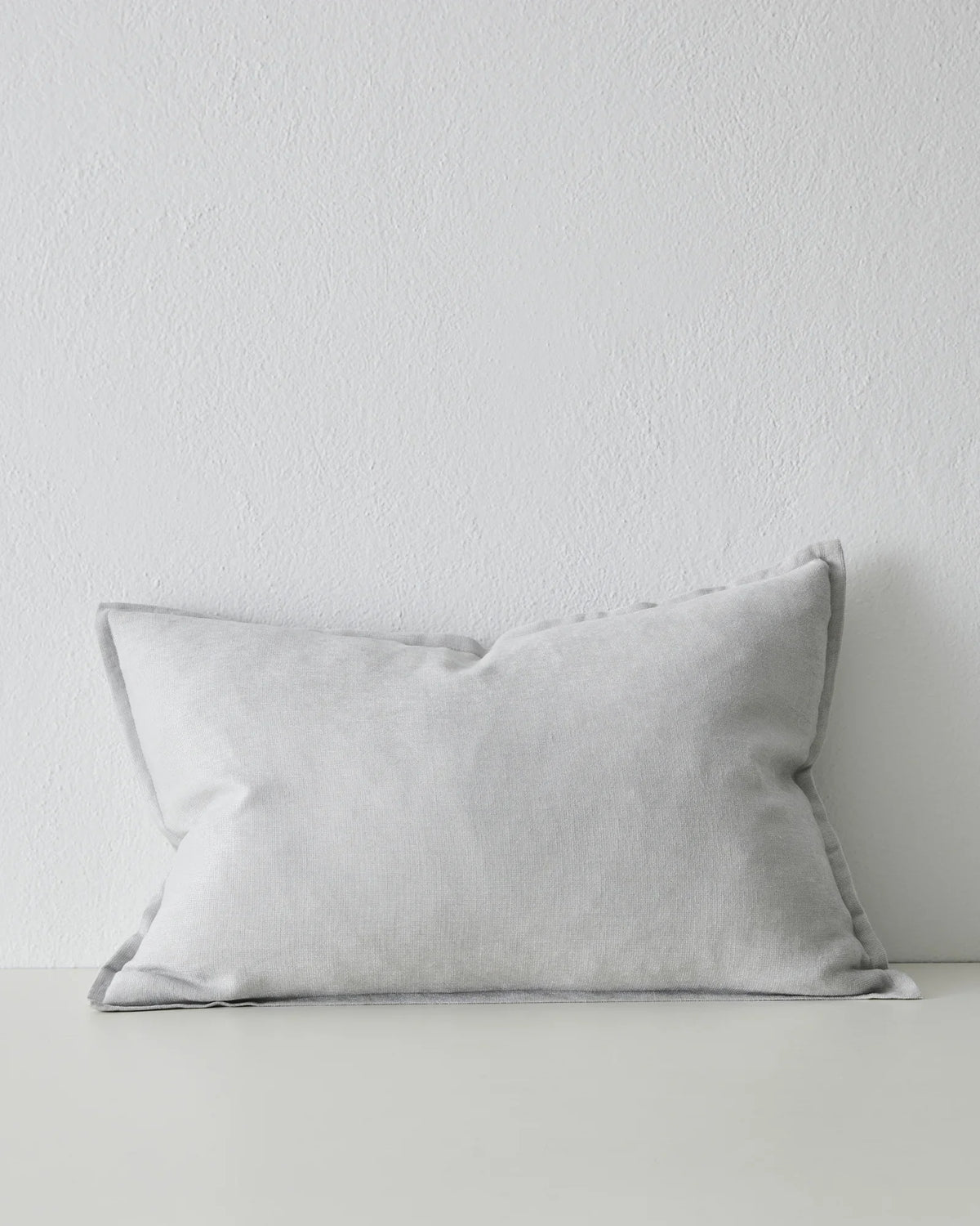 Fiore Cushion 40 x 60cm (Glacier)