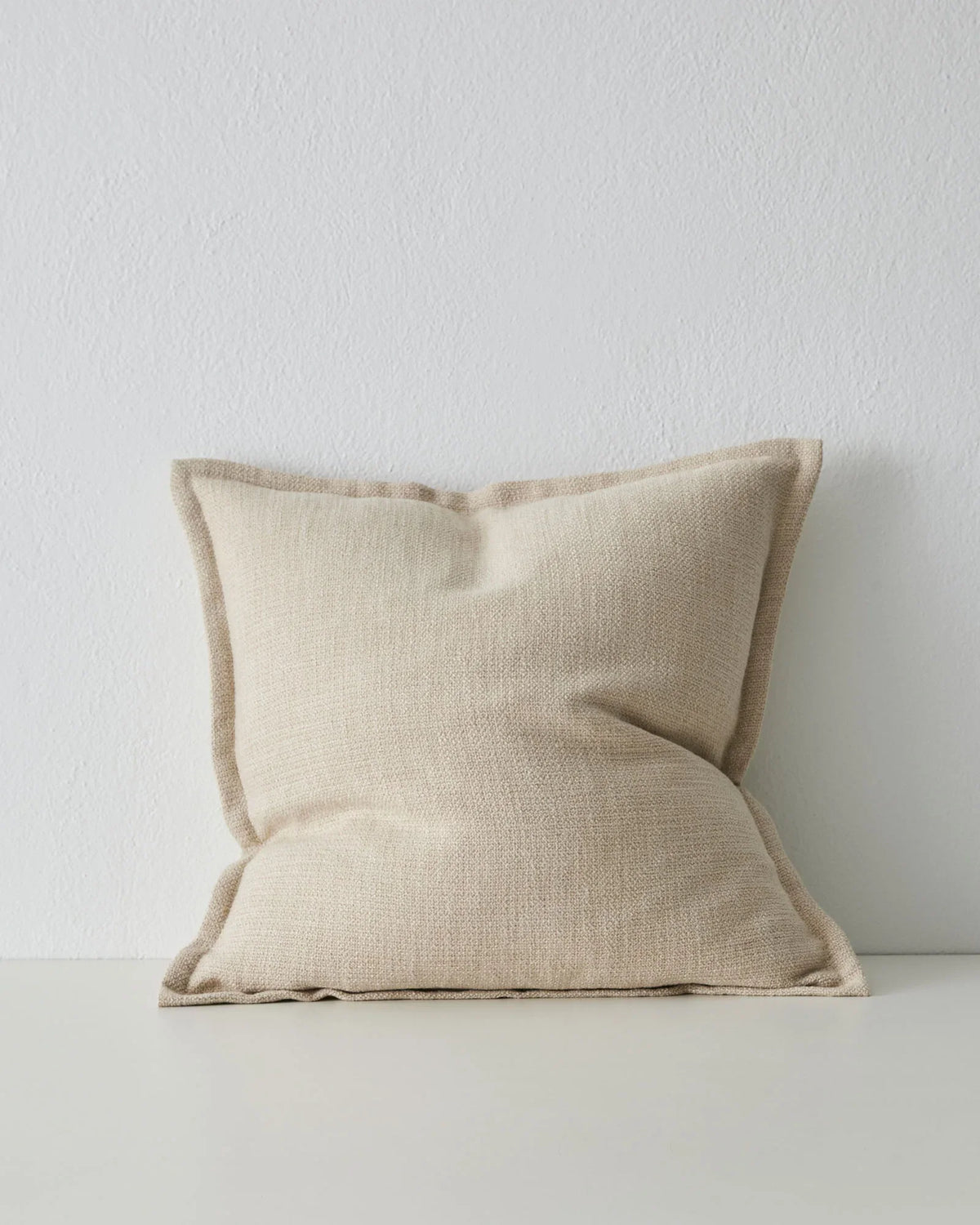 Figlio Cushion (Oyster)