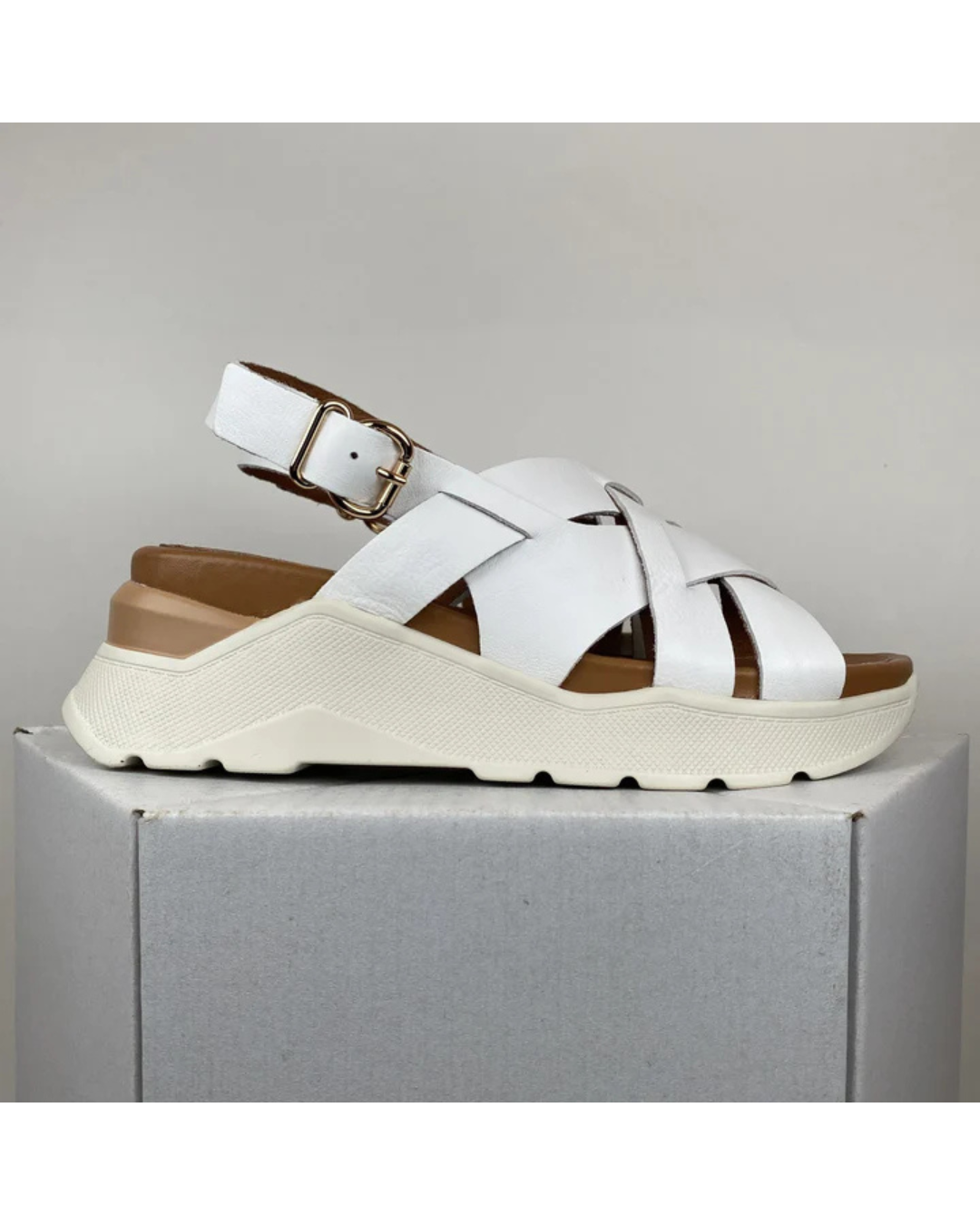 Budapest (White)