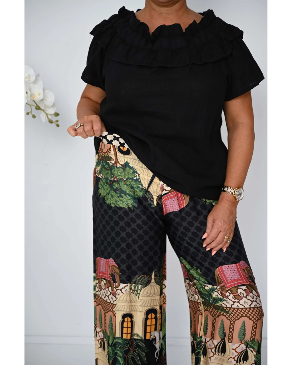 Avento Top (Black)