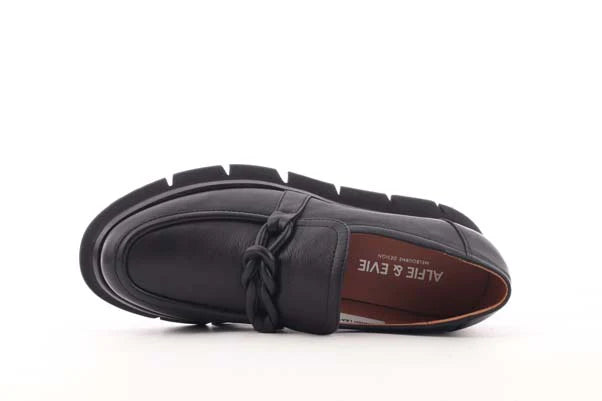 Bailey (Black Leather)