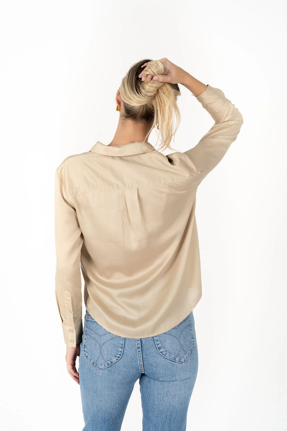 The Classic Shirt (Oyster)