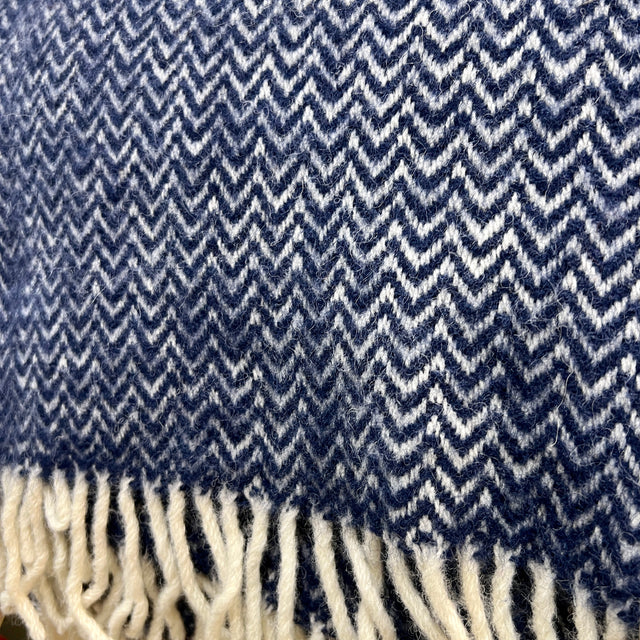 Klippan Lambswool Throw Chevron (Dark Denim)