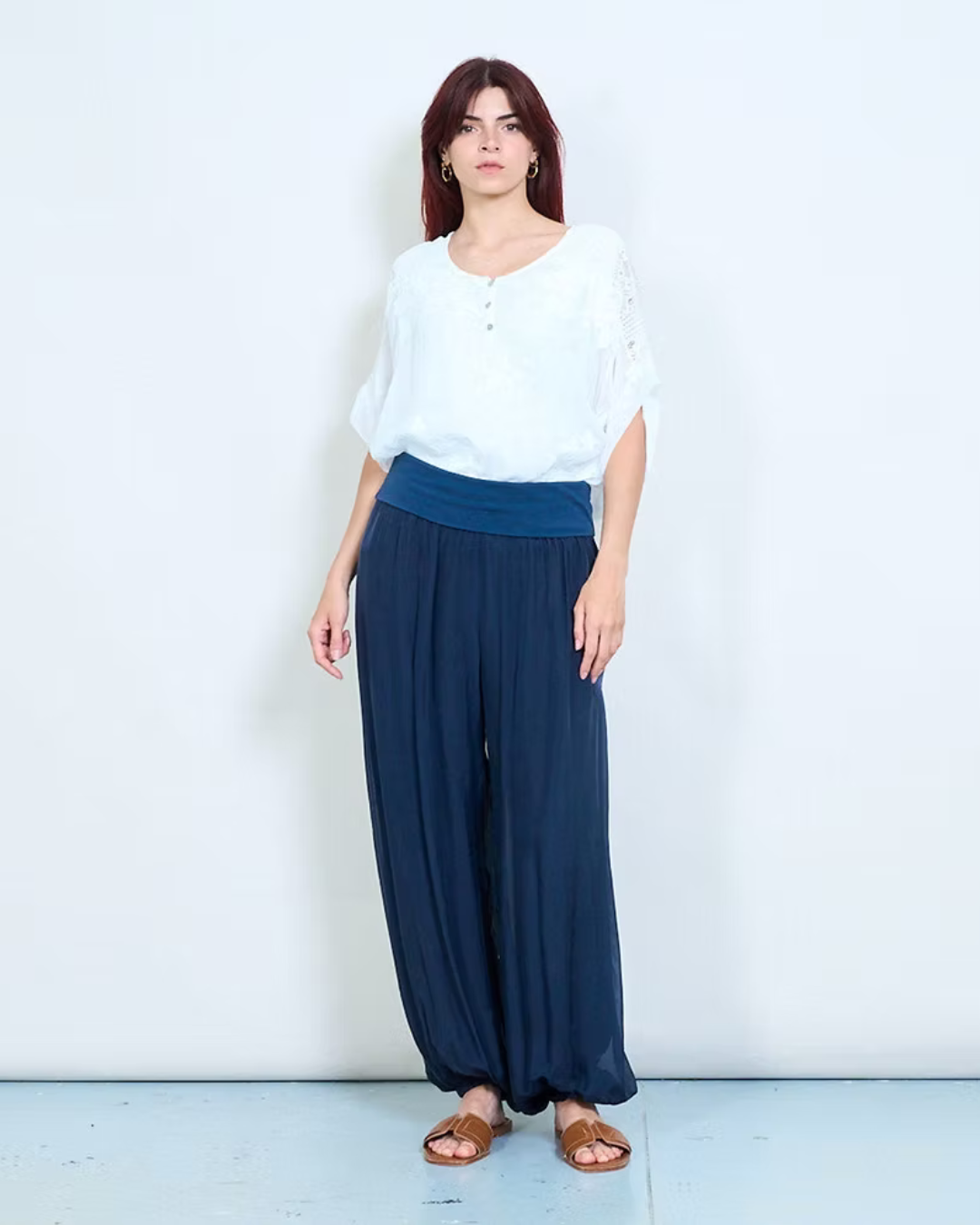 Silk and viscose pant - Gathered hem and loose fit .  (Navy)