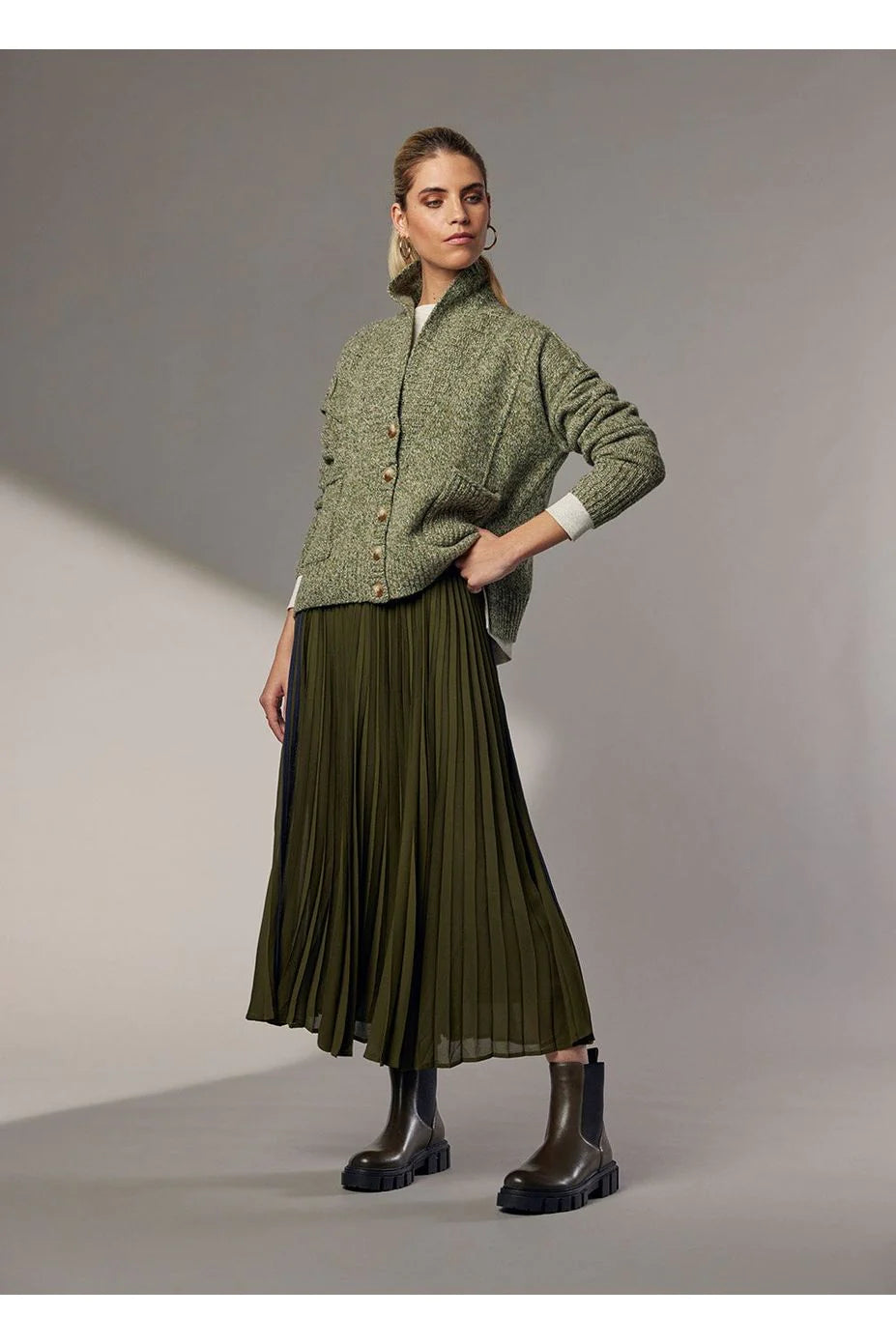 Just Pleat It Skirt (Olive)