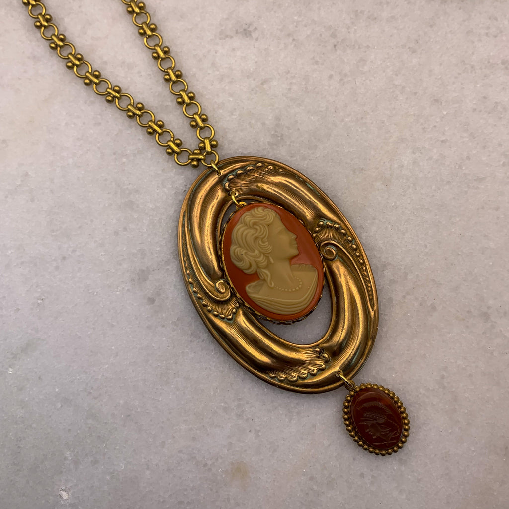 La Femme Necklace