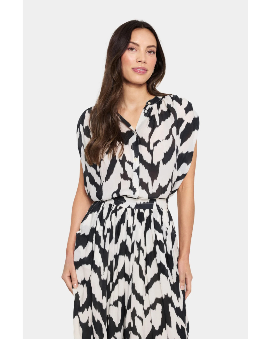 Kelsie Shirt (Black Monochrom)