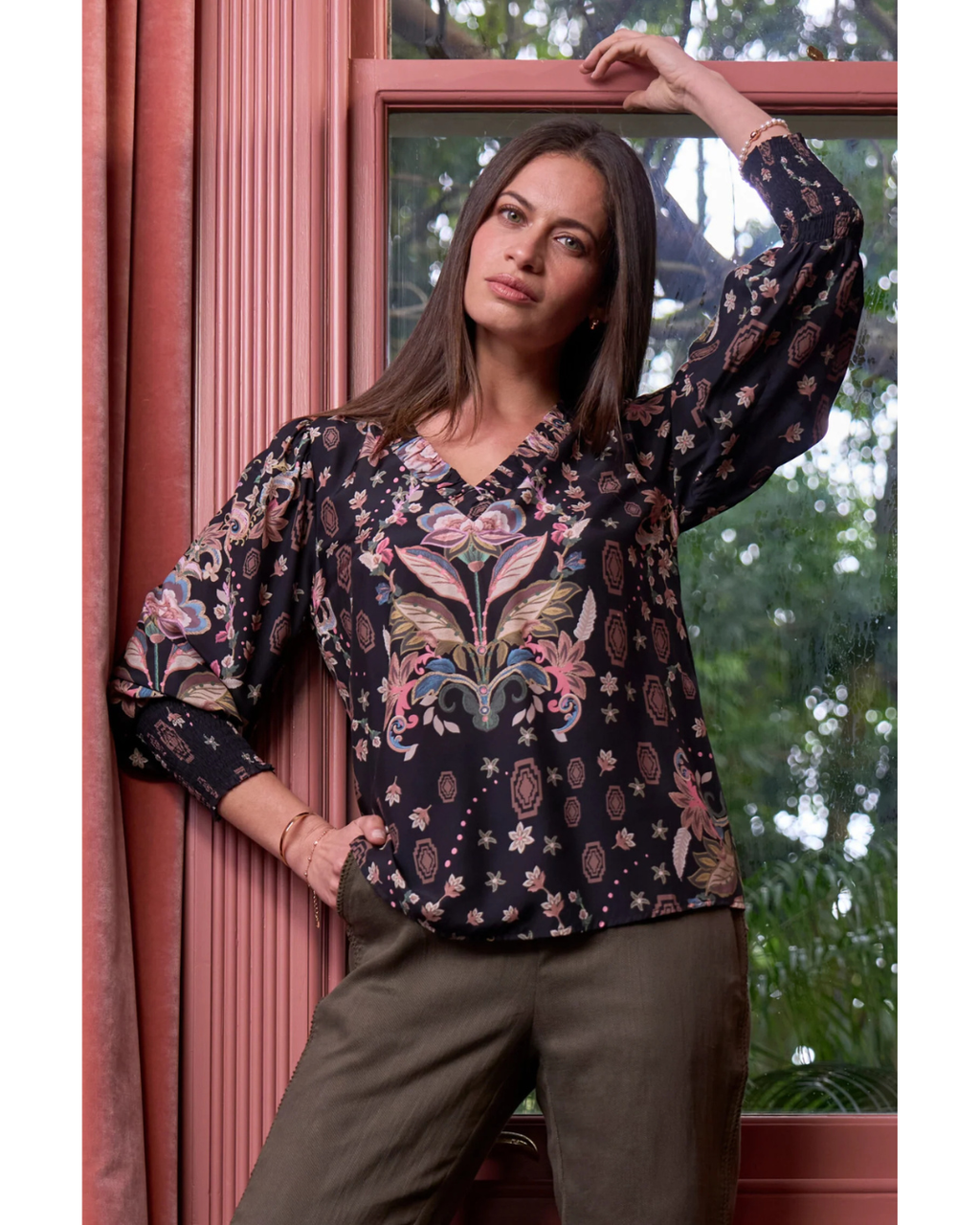 Antoinette Blouse (Black Multi)