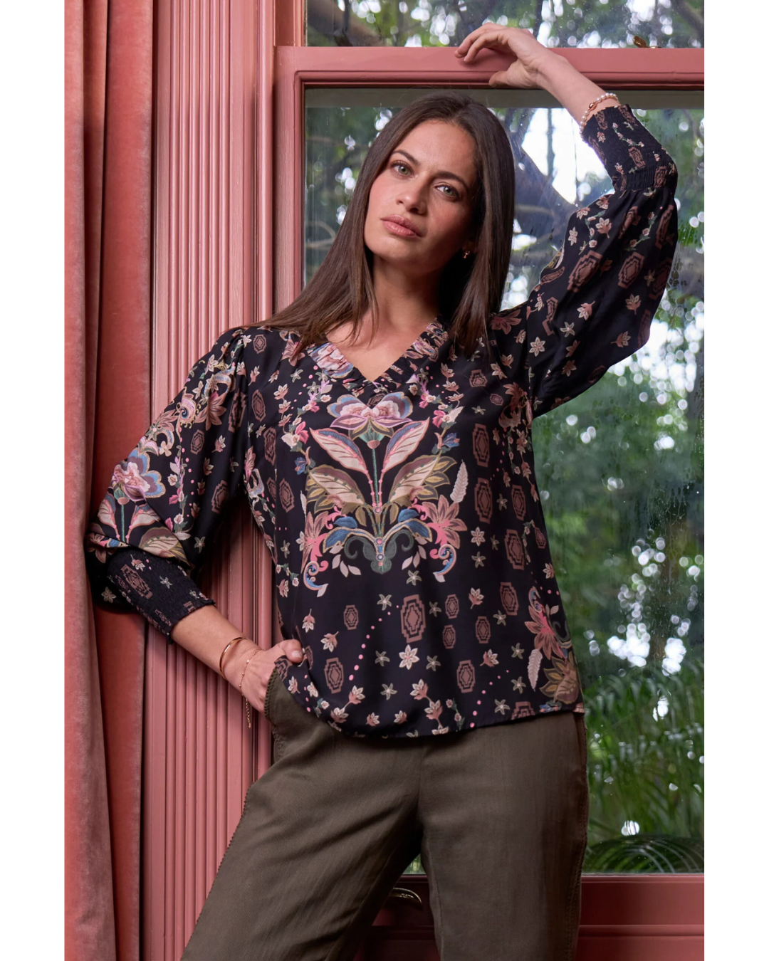 Antoinette Blouse (Black Multi)