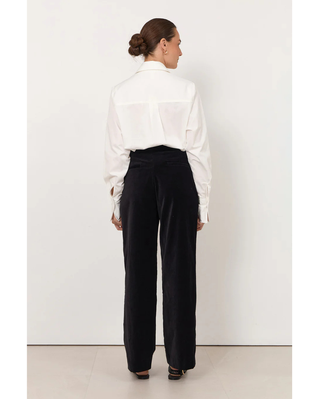 Nisha Velvet Pant (Black)