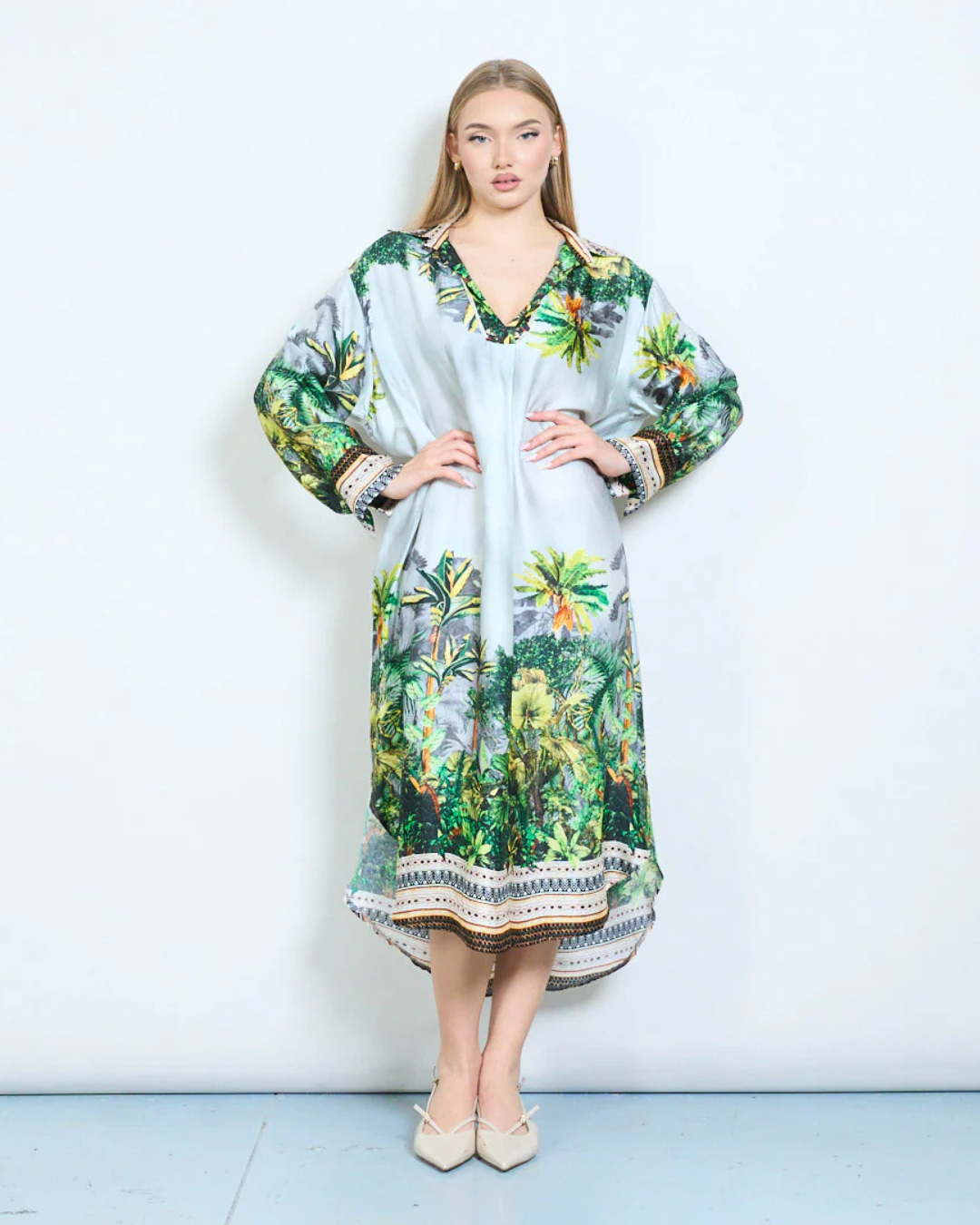 Italian Floral Tropical V-Neck Dress (Grey) OS