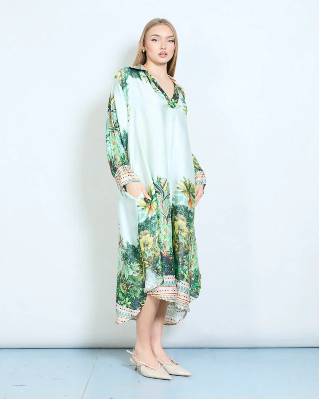 Italian Floral tropical v-neck dress (Green) OS