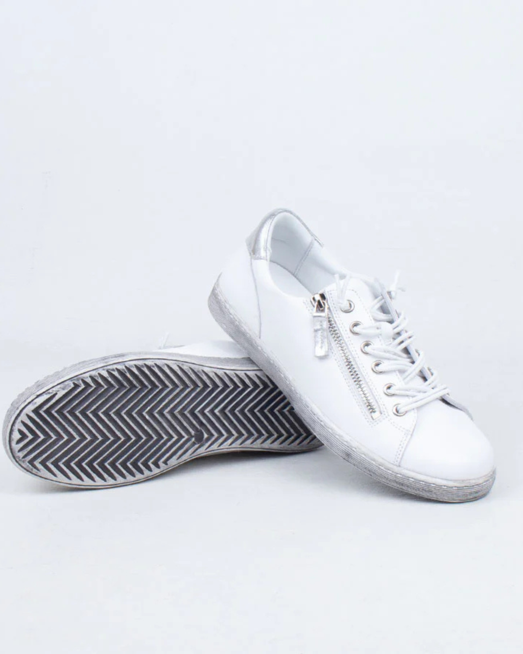 Temi (White)
