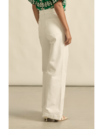 Zoe Kratzmann - VALIANT JEAN Valiant Jean (Porcelain)
