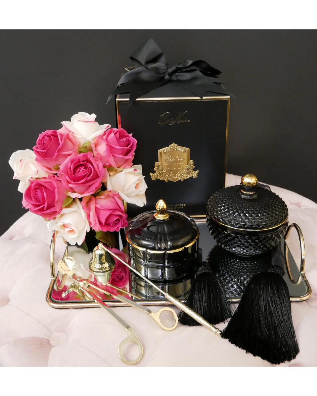 Black Round Art Deco Candle (Black)