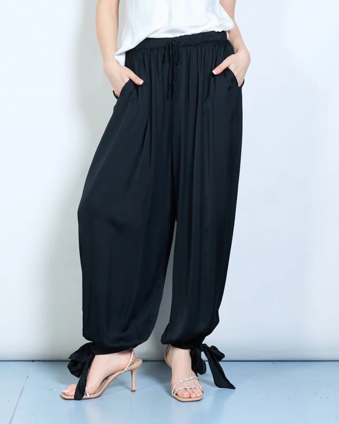 Italian Silk Viscose Tie Hem Pants OS (Black)