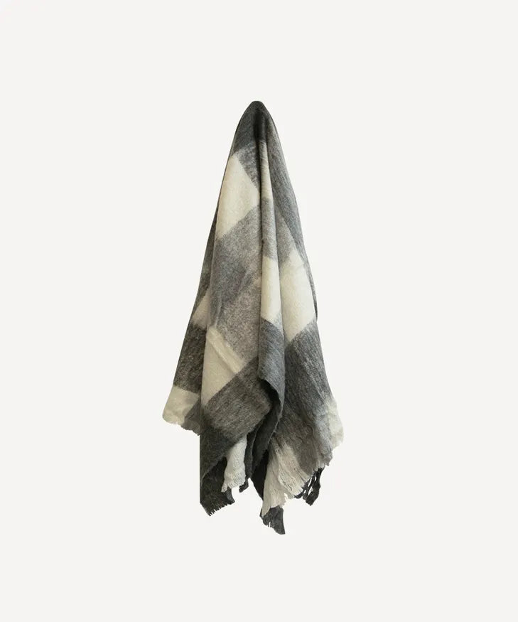 French Country - Checkered Black & White Throw