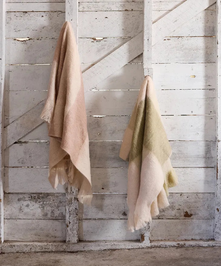 Florentine Throw (Sage Green)