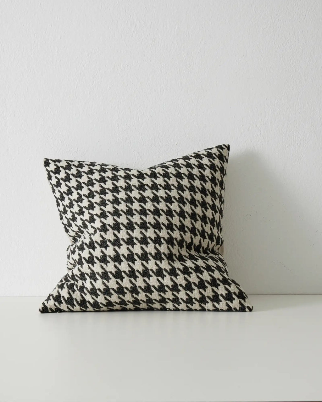 Giovanni Cushion (Midnight)