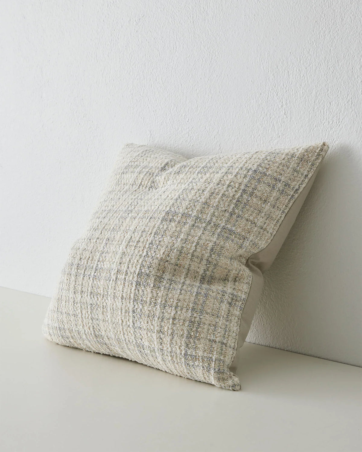 Tripoli Cushion (Pearl)