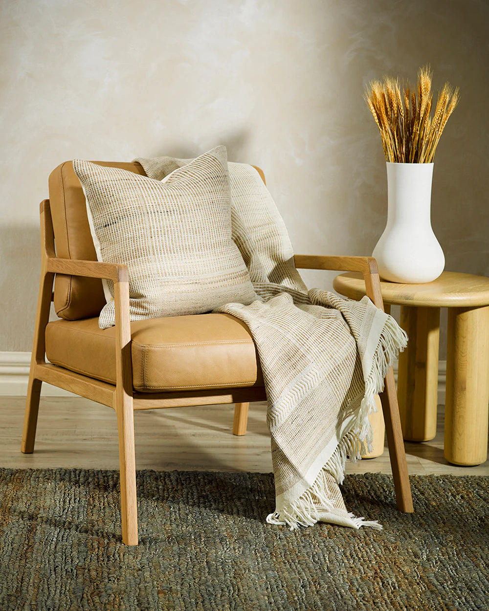 Navajo Cushion With Feather Inner 50x50cm (Staw/Off White)