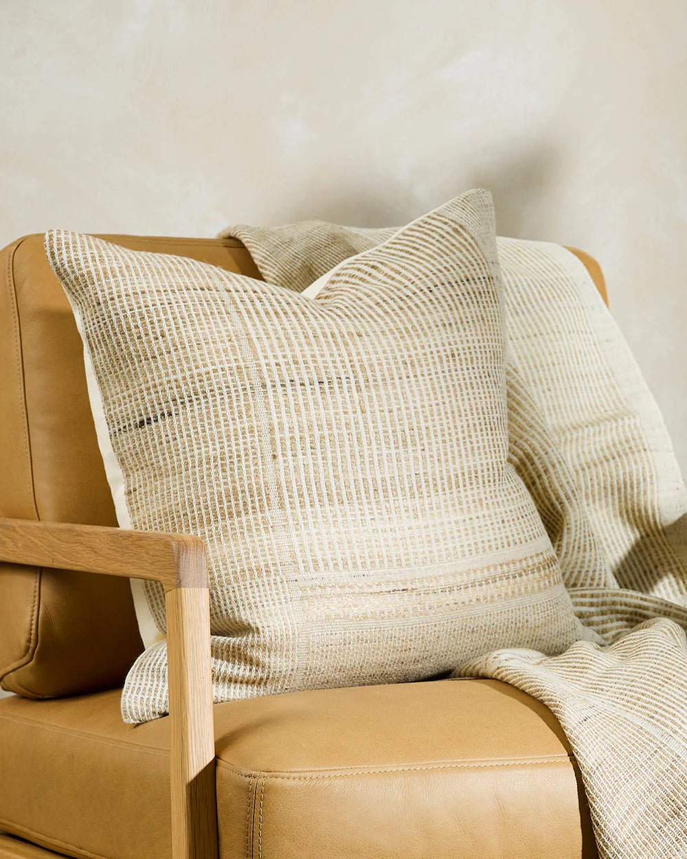 Navajo Cushion With Feather Inner 50x50cm (Staw/Off White)