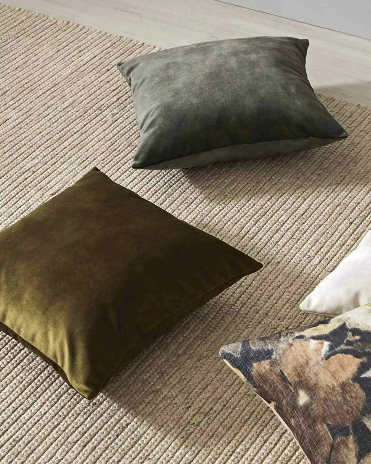 Ava Cushion (Jade)