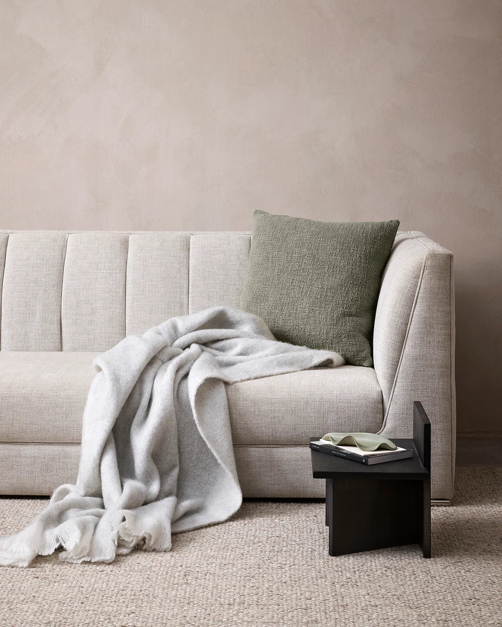 Sorrento (Acrylic/Wool Blend) Throw - Silver 125x150cm