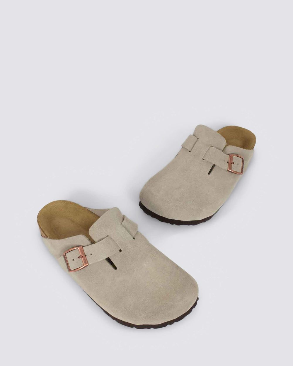 Neckermann clog in natural suede, cork footbed detail