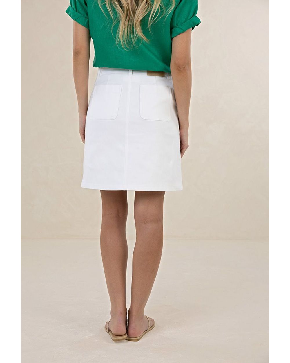 Humidity Freestyle Skirt in White