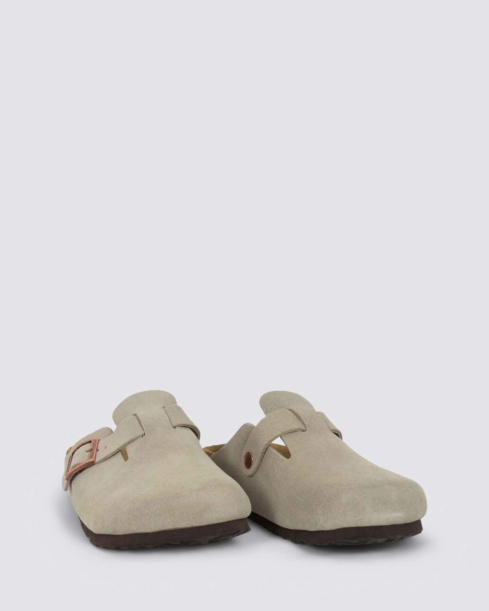 Neckermann closed toe cork footbed clog in natural suede