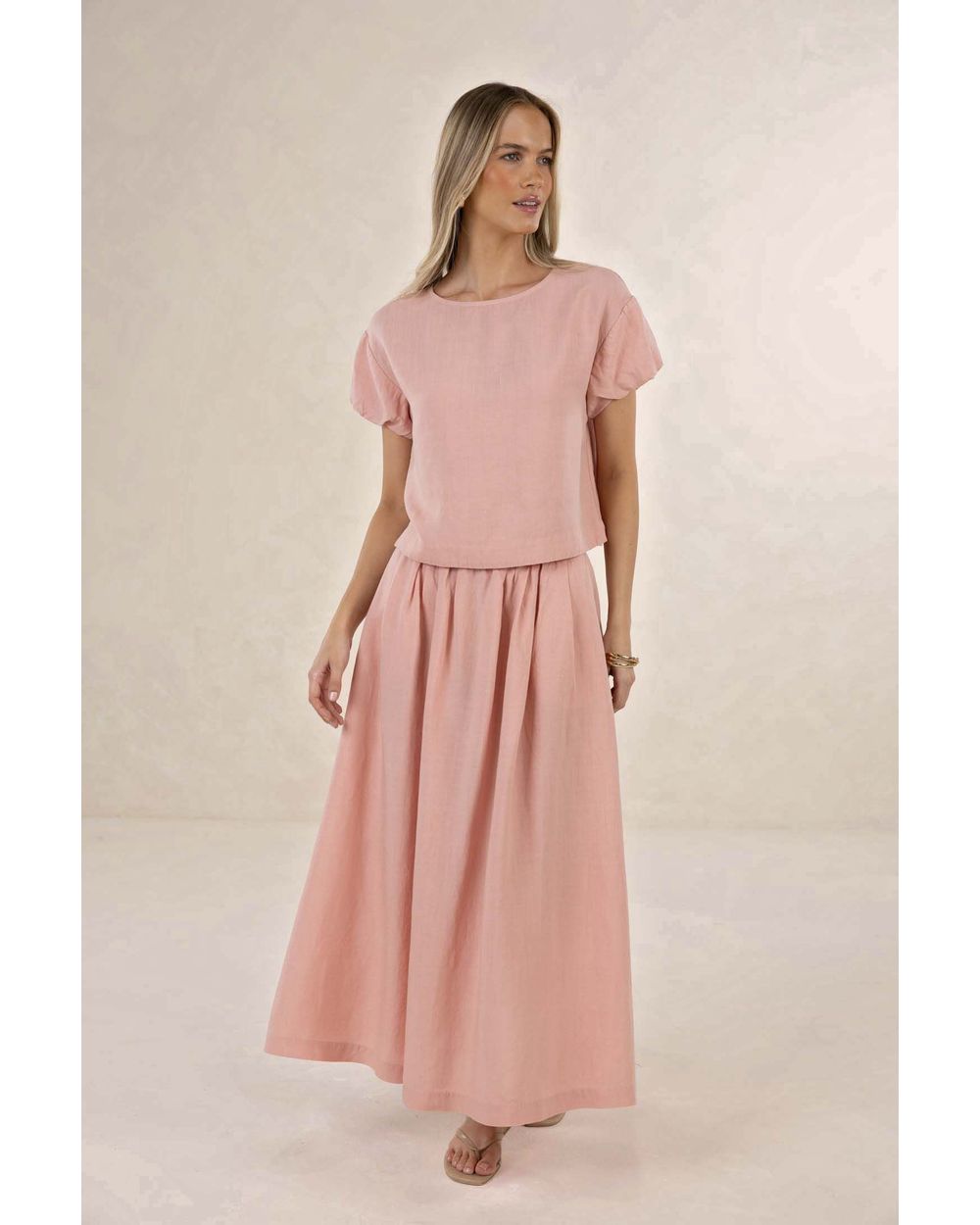 Humidity Sola Skirt in musk