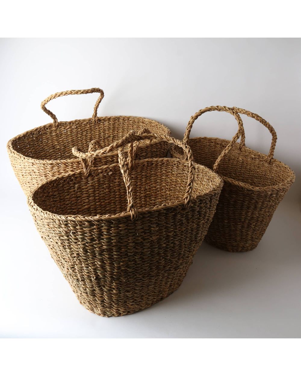 Le Forge Oval Shopping Baskets in natural sea grass, set of three