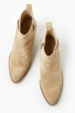 Walnut Melbourne - Willoh Suede Boot Ivory